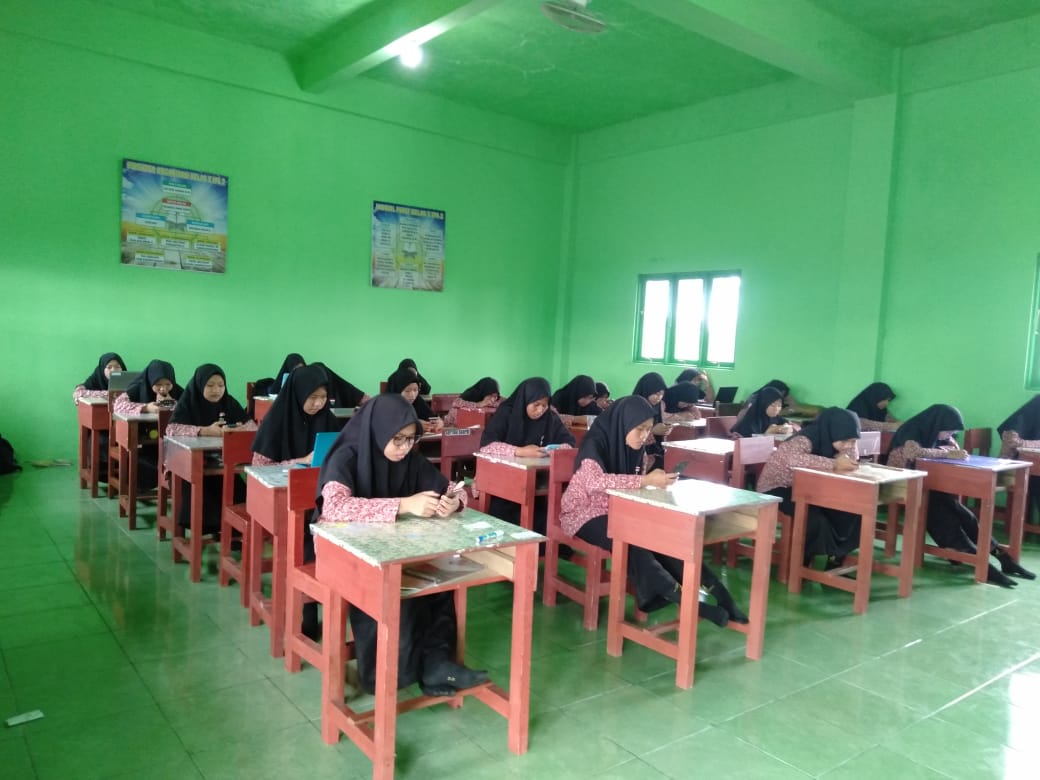 Ujian Semester Berbasis Android, Pertama Di Madrasah Aliyah Az Zikra Batulicin
